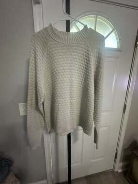 Lululemon Texture Play Crew Sweater in Ivory #752